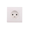 Prise avec terre chantier blanc