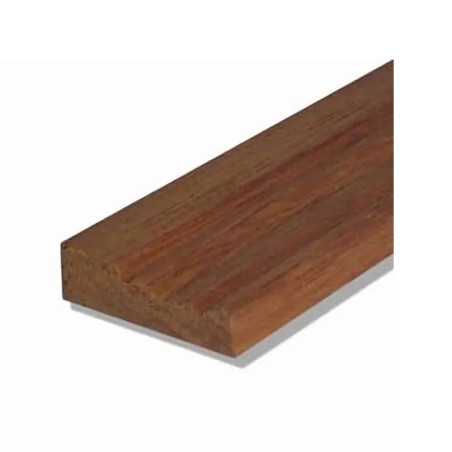 Chambranle en bois rouge
