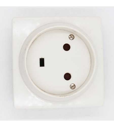 Socleeclips 2P+T 32A