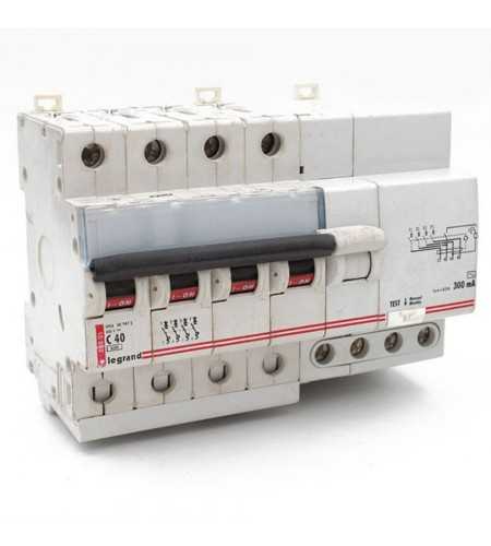 Disjoncteur différentiel monobloc 4P 40A 300mA DX3