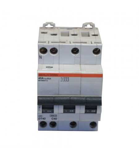 Disjoncteur DT40 3P+N 40A Courbe C