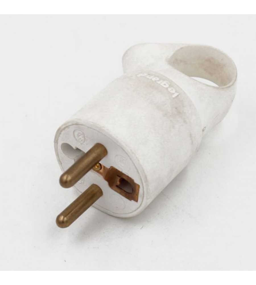 Fiche mâle 2P+T à anneau blanc 16 A