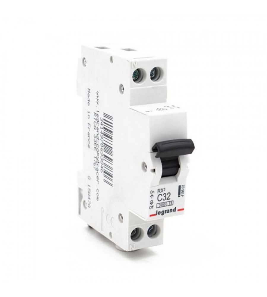 RX3 Disjoncteur unipolaire + neutre 32 A courbe C