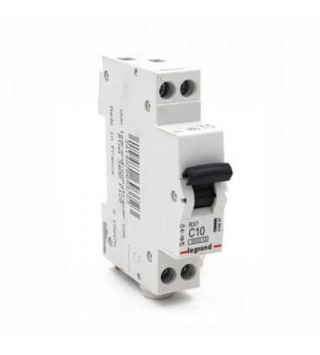 Disjoncteur modulaire RX³ 3000 1P + N 230V~ 10A courbe C10